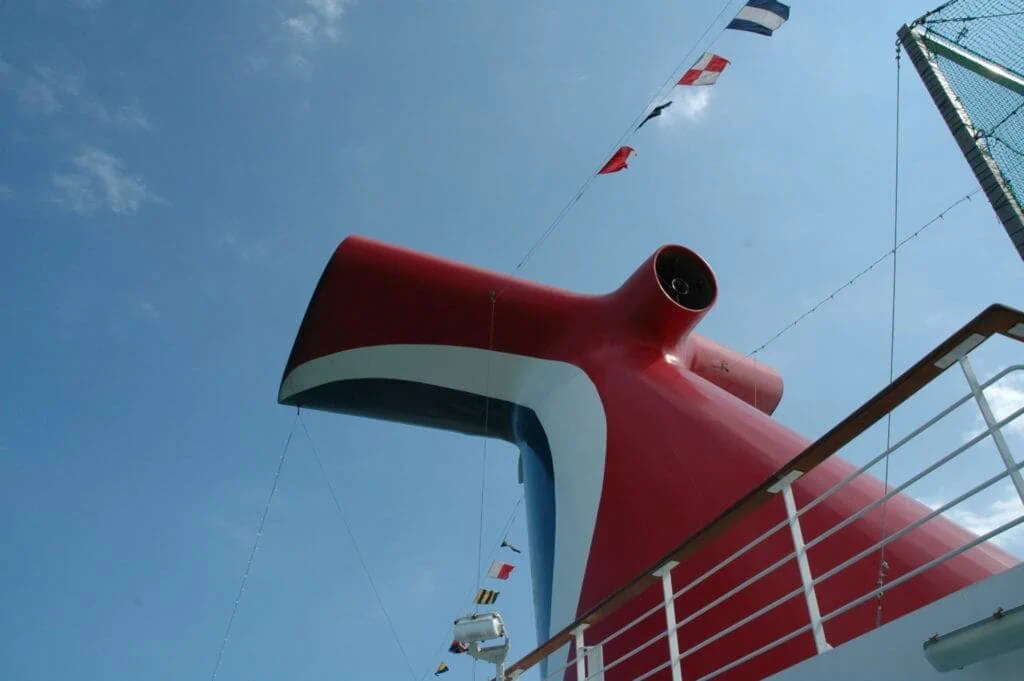 Entonnoir pour bateau de croisière Carnival