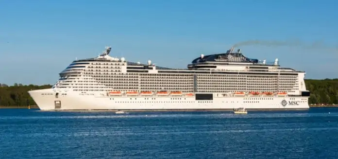 msc meraviglia près de la terre